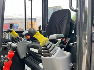 Miniexcavadora Usada Yanmar ViO27 de 2.7 Toneladas, Bomba Hidráulica MOOG, Certificación CE, Inspección Completa Aprobada - Product Image 2