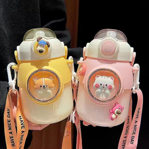 NEW <b>Large</b> Capacity 820ml Cute Cartoon Portable Student Plastic <b>Cups</b> with Straw Girls Kids Sports Plastic Water Bottle - Product Image 4
