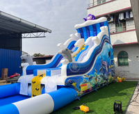 Château gonflable d'extérieur avec grands toboggans aquatiques gonflables pour enfants