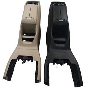 L'intérieur de la boîte d'accoudoir Central V260 de <span class=keywords><strong>camion</strong></span> MPV boîte d'accoudoir de voiture est converti en un luxe personnalisable 1 Set Ming Ao - Product Image 1