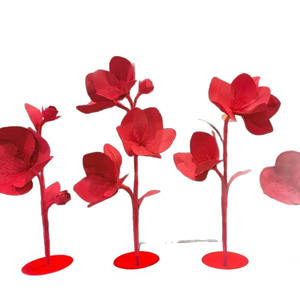 Escultura de Rosa Roja Gigante Personalizada para Decoración de Jardines Botánicos, Parques Nacionales y Granjas - Product Image 1