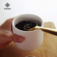 Ustensiles de cuisine modernes blanc noir café thé pot porcelaine bidon ensembles pot de rangement en céramique avec joint hermétique couvercle en bois