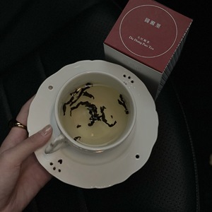 ถ้วยกาแฟและจานรองสีขาวลายนูนแบบฝรั่งเศสชุดน้ำชายามบ่ายลายศิลปะลาเต้ถ้วยชาดอกไม้ที่บ้านถ้วยเซรามิก - Product Image 1