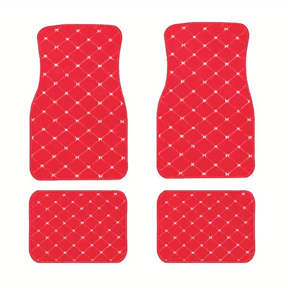 Grosse tête rouge (coutures blanches)