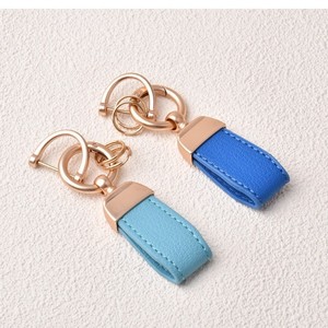 Llavero de cuero corto de estilo francés de gama alta, regalo colgante bonito, mosquetones promocionales Premium - Product Image 4