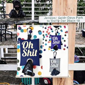 Distributeur de sacs à déjections canines en cuir personnalisé RTS – Support pour sacs à déjections « <span class=keywords><strong>Oh</strong></span> Shit » - Product Image 1