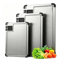 Planche à découper multifonctionnelle pour aliments, viande et fromage en acier inoxydable 304 avec rainures et aiguiseur de couteaux pour la cuisine