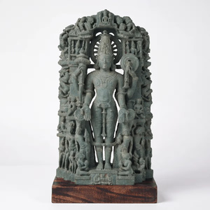 Escultura de Chaturbhuj Vishnu del siglo XII, réplica del Museo del Conservador Cósmico, pieza decorativa para santuario. - Product Image 1