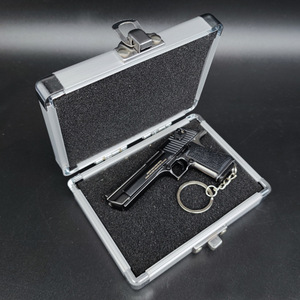 Llaveros de <span class=keywords><strong>Pistola</strong></span> de Juguete Desert Eagle de Metal de 9 cm, Varios Estilos, Precio de Fábrica - Product Image 5