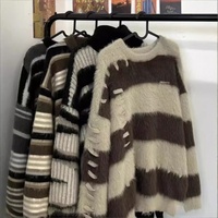 Weicher, Elastischer PU-Kunstfell-Samt Gestreifter Farbblock-Pullover für Damen Herbst/Winter Locker Sitzender Designer-inspirierter Nischen-Strickpullover