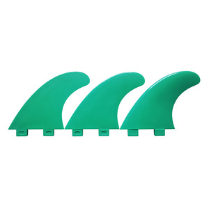 Aileron arrière en plastique vert UPSURF à double languette pour planche de surf et paddleboard - Product Image 5
