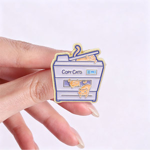 Épinglette en émail personnalisée 'Copy Cats' en métal, motif photocopieur, humoristique pour le bureau, bijou créatif en forme de chat orange, cadeau - Product Image 2