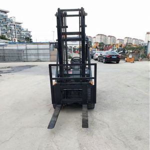 Montacargas Diésel de 3.5T de Alta Eficiencia con Mástil de Dos Etapas y Neumáticos Sólidos/Neumáticos para Ingeniería y Construcción - Product Image 4