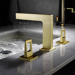 Platz Wasserfall Bad Becken Gebürstet Gold Wasserhahn 3 Löcher <span class=keywords><strong>2</strong></span> Griff Waschbecken Waschbecken Wasserhahn - Product Image 2