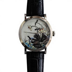 Reloj de Lujo con Pintura China, Esfera Plateada con Diseño de Flor de Loto Esmaltada, Reloj Mecánico con Correa de Cuero y Cierre Personalizable - Product Image 6