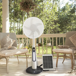 Ventilador oscilante de 16 pulgadas con 5 aspas de plástico, malla metálica, funciona con energía solar y batería, con motor sin escobillas y control remoto. - Product Image 5