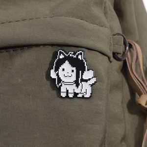 เข็มกลัดรูปหัวใจสีแดงลายการ์ตูนออกแบบได้ตามต้องการ - Product Image 3