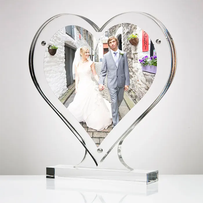 Cheap factory price wholesale Heart shaped acrylic photo frame with writing