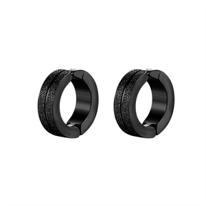 Boucles d'oreilles créoles en acier inoxydable pour hommes, anti-ternissement, avec breloque, style clip-on - Product Image 6