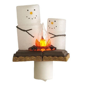 Luz Nocturna Fantasmal con 2 Fantasmas a la Brasa, Enchufe de Pared, Luz Nocturna de Malvavisco con Fuego Espeluznante para Decoración de Halloween 2024 - Product Image 1