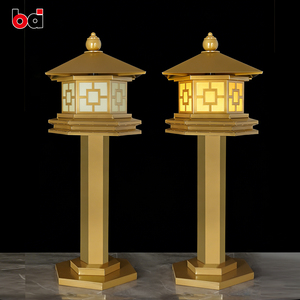 Farolas de Hierro de Estilo Nórdico, Elegantes y Románticas, con Diseño de Luna, para Eventos de Boda y Decoración de Escenarios de Banquetes de Hotel - Product Image 1