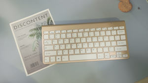 Ensemble cadeau d'entreprise de luxe 4-en-1 : souris sans fil, clavier, clé USB, stylo - pour la promotion d'entreprise <span class=keywords><strong>VIP</strong></span> et des employés - Product Image 5