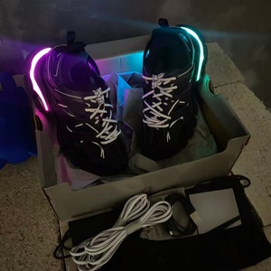 Zapatos Deportivos de Piel Auténtica Transpirables Retro con Cordones de Diseñador de Moda, con Diseño de Amortiguación LED, Zapatos de Fútbol para Hombre - Product Image 2