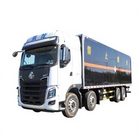 Camión de Transporte de Explosivos 8X4 de 30 Toneladas para Mercancías Peligrosas y Materiales de Voladura con Caja de Carga Antiestática