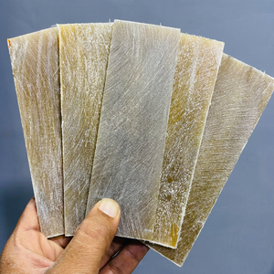 Plaques de corne de buffle naturelle blanches pour montures de lunettes et manches de couteau en corne, écailles de corne de vache naturelle de couleur blanche - Product Image 1