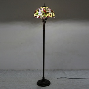 Lampe de sol LED en verre coloré traditionnel LongHuiJing, diamètre 16 pouces, abat-jour multicolore pour usage résidentiel - Product Image 2