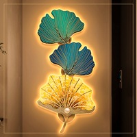 Décoration murale LED en MDF Feuille de Ginkgo Or Vert, accent botanique lumineux pour hall d'hôtel, entrée, intérieurs modernes et luxueux