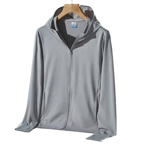 Vêtements d'été <span class=keywords><strong>anti</strong></span>-<span class=keywords><strong>UV</strong></span> pour hommes et femmes, protection solaire, nouvelle collection 2026, vêtements fins et respirants pour hommes - Product Image 1