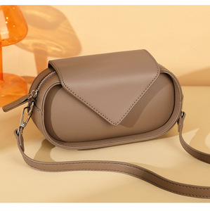 2025 Túi Xách Tay Phụ Nữ Sang Trọng Thiết Kế Mới Túi Xách Sọc Túi Xách Vai Cô Gái Retro Flap Khóa Crossbody Túi Xách Tay Cho Phụ Nữ Messenger Túi - Product Image 6