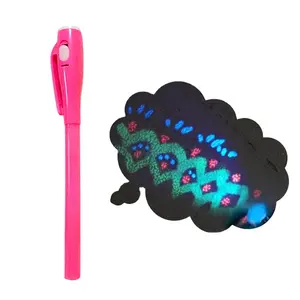 Vendita calda una penna a sfera, una penna invisibile e una luce UV invisibile tre in una penna a sfera multifunzione per bambini