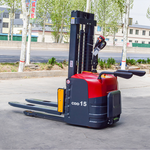 Grúa Apiladora Multifuncional Económica y Eficiente con Certificación CE, Puede Levantar a una Altura de 6 Metros - Product Image 2