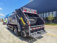 Camion compacteur de déchets 4x2 de 10 m³ le plus vendu, véhicule de collecte des ordures à chargement arrière pour l'assainissement municipal