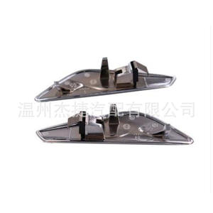 แผ่นตกแต่งบังโคลนรถยนต์ BMW X3 และ X4 รุ่น 51117338569 และ 51117338570 ใช้ร่วมกันได้ - Product Image 2