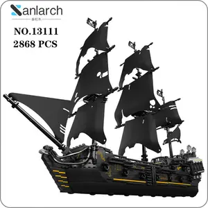 13111模具王MOC电影塑料DIY组装黑色船艇模型成人儿童积木套装砖海盗船玩具