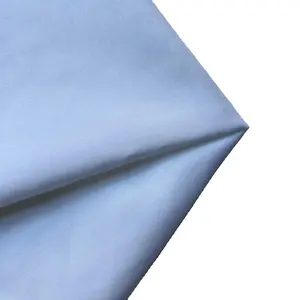 Số lượng lớn 85g vải polyester màu trắng tinh khiết chống mài mòn và thân thiện với da bên trong túi vải trong kho
