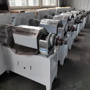 Alta Qualidade 5.5kw 100 kg/H Baixo Preço Automático Girassol Cold Press Oil Machine Kernel Oil Filter Press Oliver Oil Press Machine
