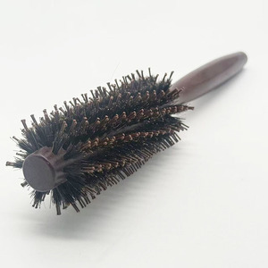 <span class=keywords><strong>Brosse</strong></span> à <span class=keywords><strong>cheveux</strong></span> <span class=keywords><strong>ronde</strong></span> LIS à prix abordable, en bois, à poils de sanglier doux haute densité, pour sèche-<span class=keywords><strong>cheveux</strong></span>, style bouclé, pour franges ou <span class=keywords><strong>cheveux</strong></span> <span class=keywords><strong>fins</strong></span>, courts ou normaux - Product Image 1