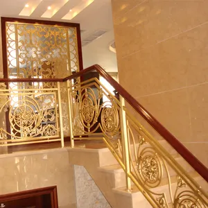 Escada de alumínio do projeto luxuoso moderno do ouro Trilhos redondos internos/exteriores do balcão com corrimão decorativo para trilhos do ferro