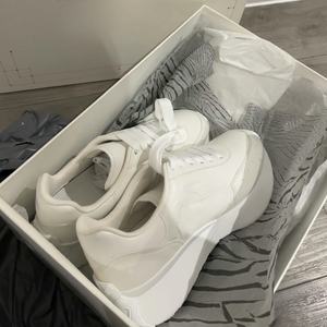 男女奢华休闲高帮运动鞋设计师品牌原创时尚系带式闭合方式 - Product Image 2