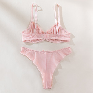 Ensemble de Lingerie Rose en Maille Transparente Grande Taille pour Femme, Soutien-Gorge à Armatures et String avec Volants, Confortable et Mignon - Product Image 6