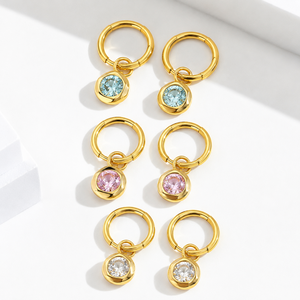 ต่างหูห่วงประดับเพชรคิวบิกเซอร์โคเนียสแตนเลสสตีลชุบทอง 14K ดีไซน์ทรงกลมแบบห้อย สีฟ้า สีชมพู หรือสีใส - Product Image 1