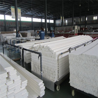 Fabricant leader de profilés PVC imitation bois sur mesure, cadre en L, rail inférieur, composants de volet horizontal moderne en PVC, DIY