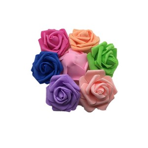 Fleur décorative de mariage 6-7cm, plusieurs couleurs, tête de rose artificielle en mousse - Product Image 4