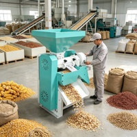 Machine multifonctionnelle pour l'aplatissement des céréales, pour les applications de broyage du maïs, du blé, de l'avoine et du malt