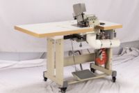 Machine à coudre surjeteuse à double barre à aiguilles extra robuste RONMACK RM-NS-5DEH-16M pour matelas, avec pied entraîneur et lit plat, mécanique, neuve