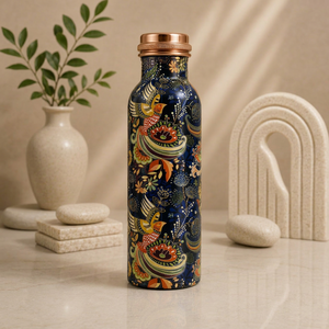 Botella de Cobre con Diseño de Arte Tradicional Indio, Botella de Agua Metálica Ecológica de Lujo con Tapa de Cobre Segura, Elegante Diseño de Pavo Real - Product Image 1
